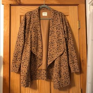 EUC Abercrombie Leopard Fleece Cardigan Sz L